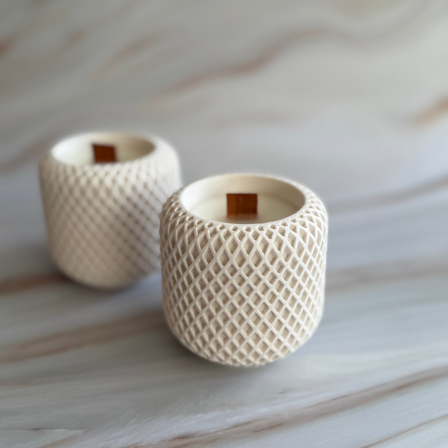 ESSENCE CANDLES